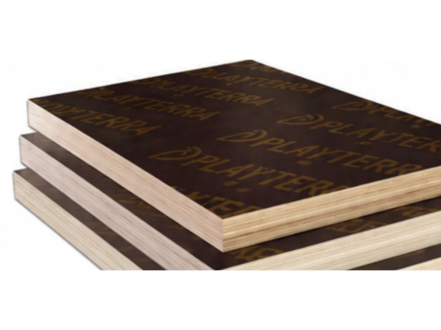 Playterra marka film kaplı plywood levha istifi